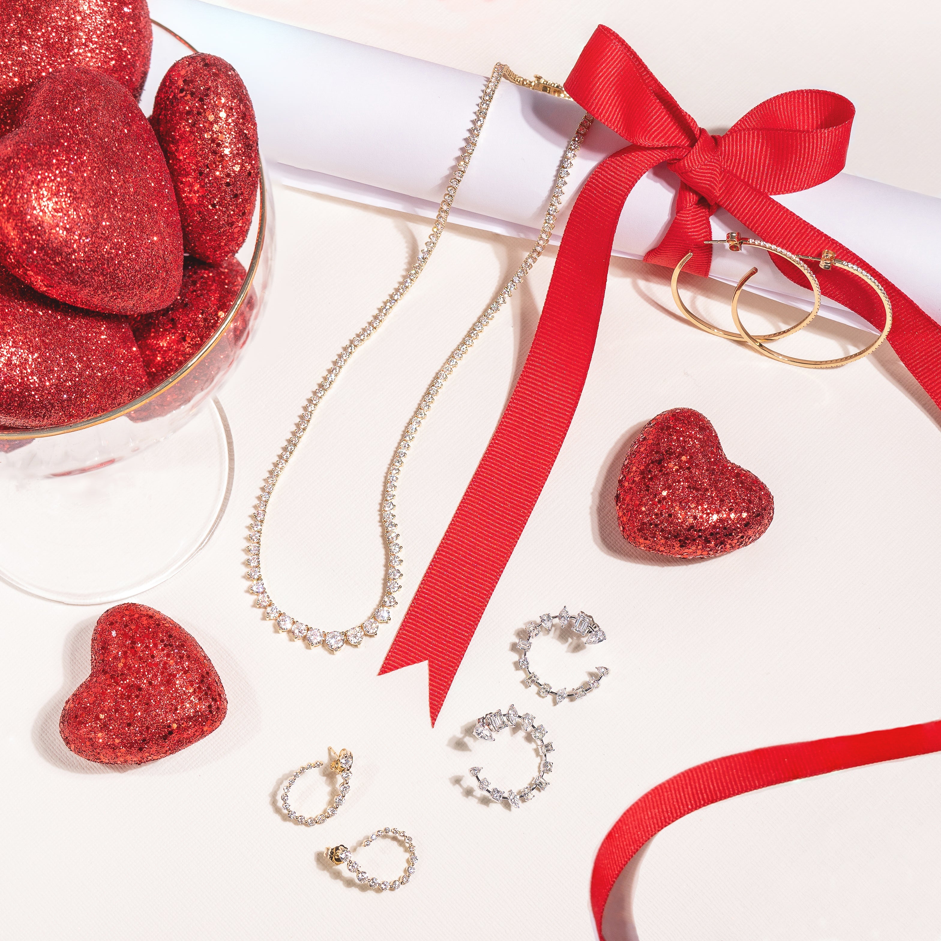 What jewelry to gift a woman: a simple guide for men