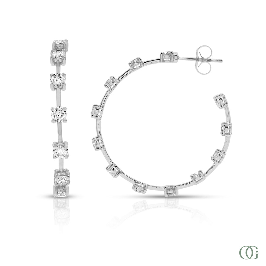 W | Floating Diamond Hoop Earrings in white gold