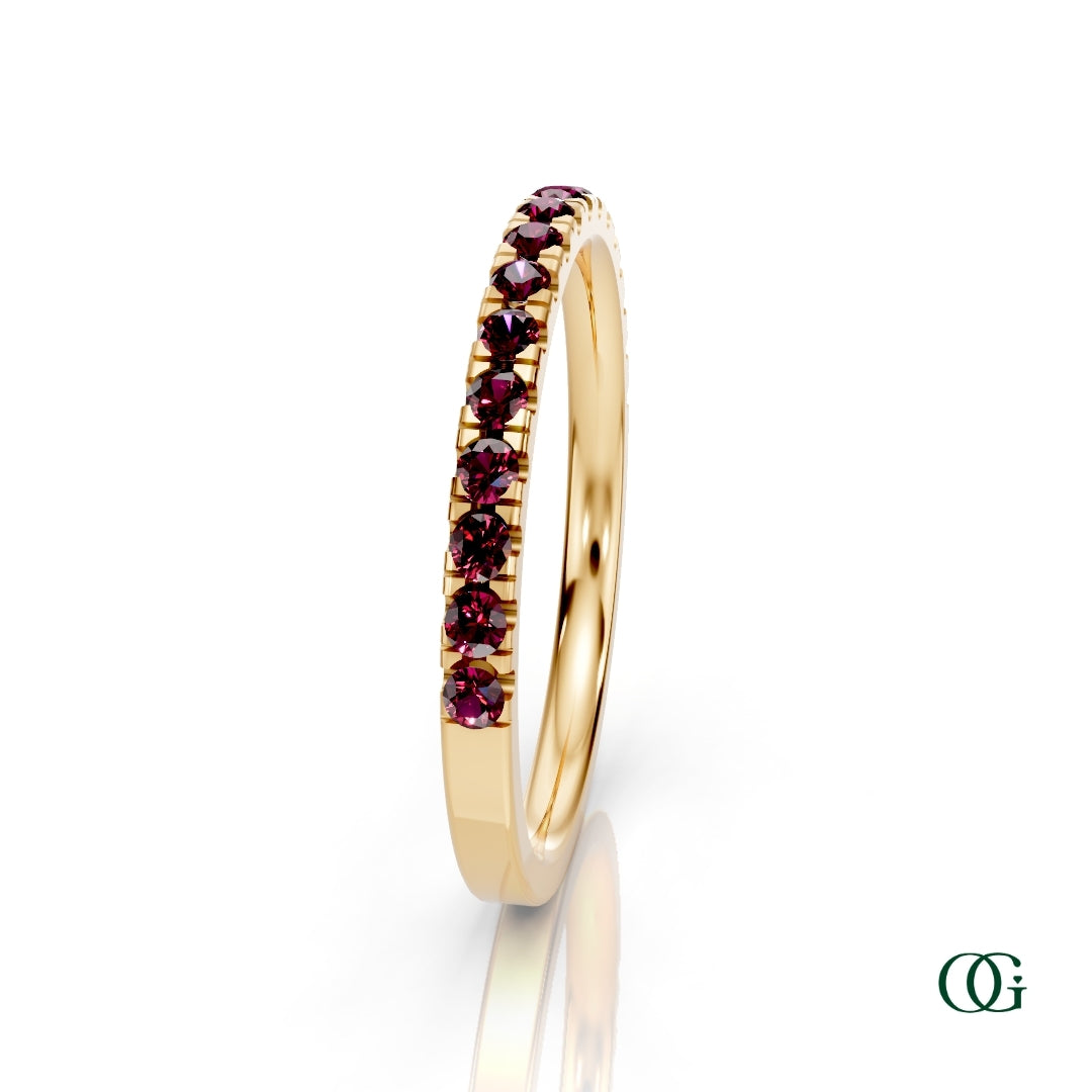 Y|Personalized Garnet Birthstone Band Ring in Yellow Gold