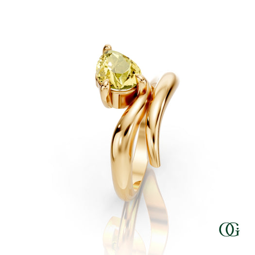 Y|Personalized Pear Citrine Birthstone Ringin Yellow Gold