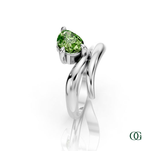 W|Personalized Pear Peridot Birthstone Ring in White Gold