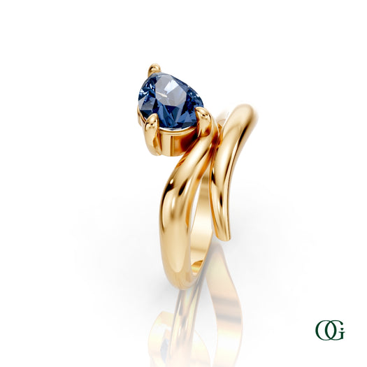 Y|Personalized Pear Sapphire Birthstone Ring in Yellow Gold