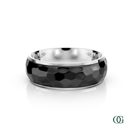 W | White gold men's band with hammer finish