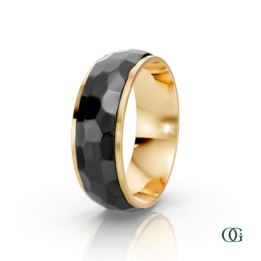 Y | Yellow gold men's band with hammer finish