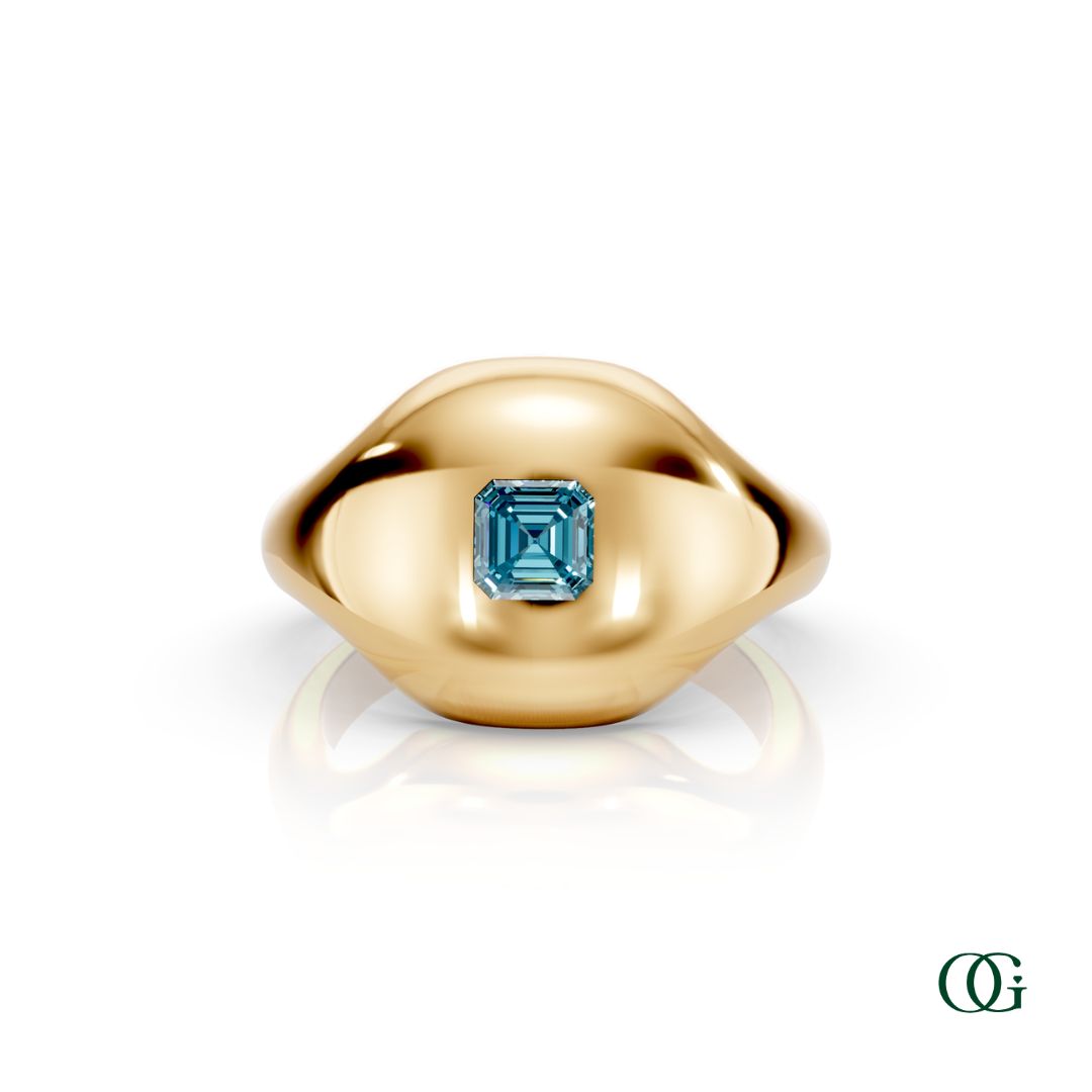 Y | 14K Yellow Gold Birthstone Pinky Ring with Blue Topaz - December