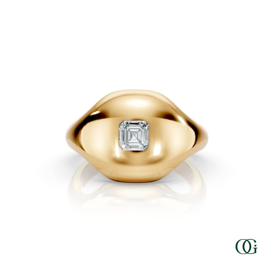 Y | 14K Yellow Gold Birthstone Pinky Ring with Diamond - April