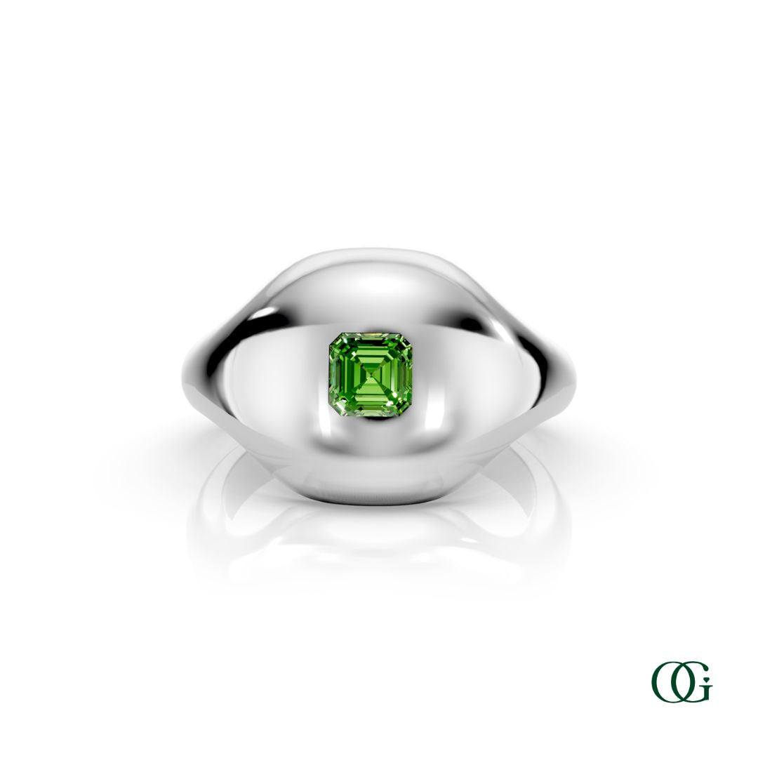 W | 14K White Gold  Birthstone Pinky Ring with Peridot - August