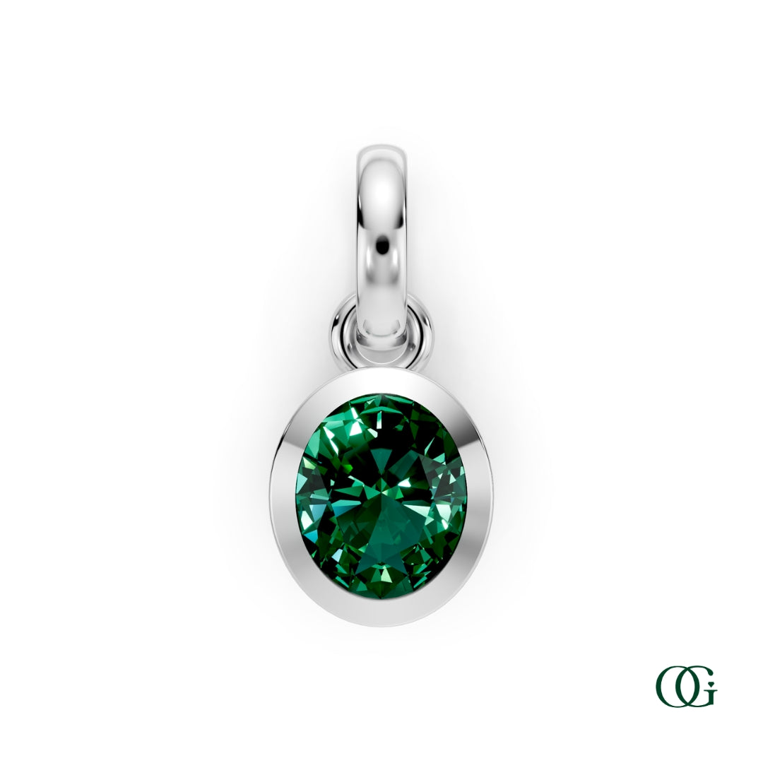 W| Personalized Oval Emerald Birthstone Pendant in White Gold