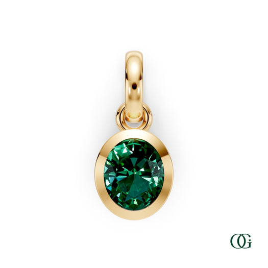 Y| Personalized Oval Emerald Birthstone Pendant in Yellow Gold